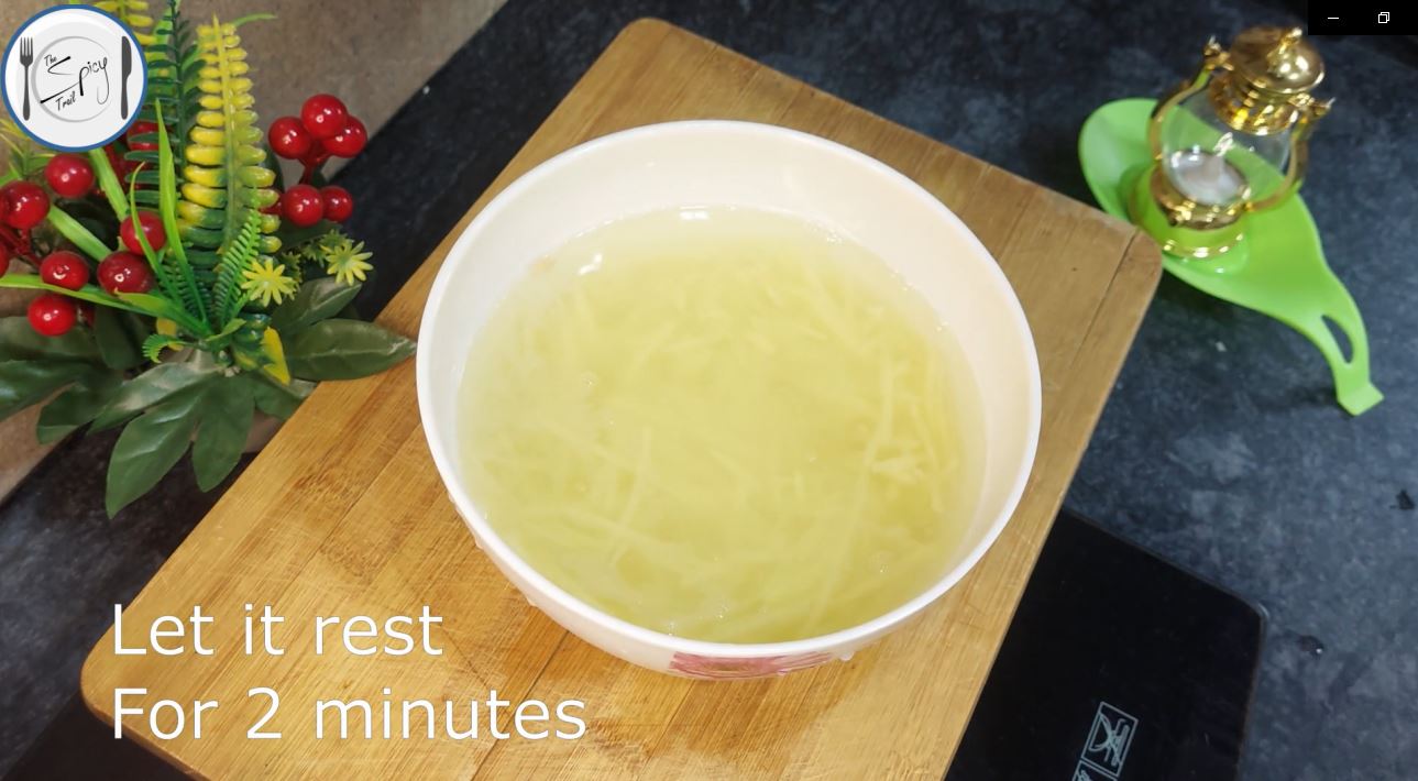 Soaking of Potatoes in Hash browns recipe