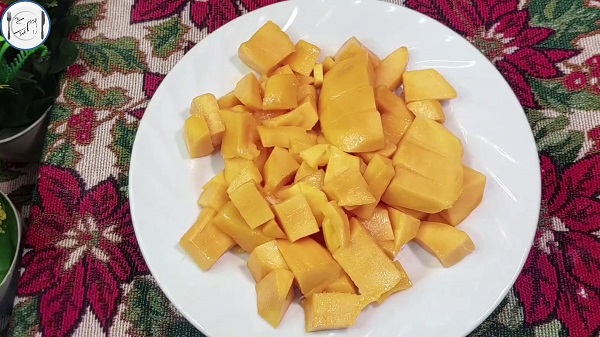 1st step of Mango Delight Recipe