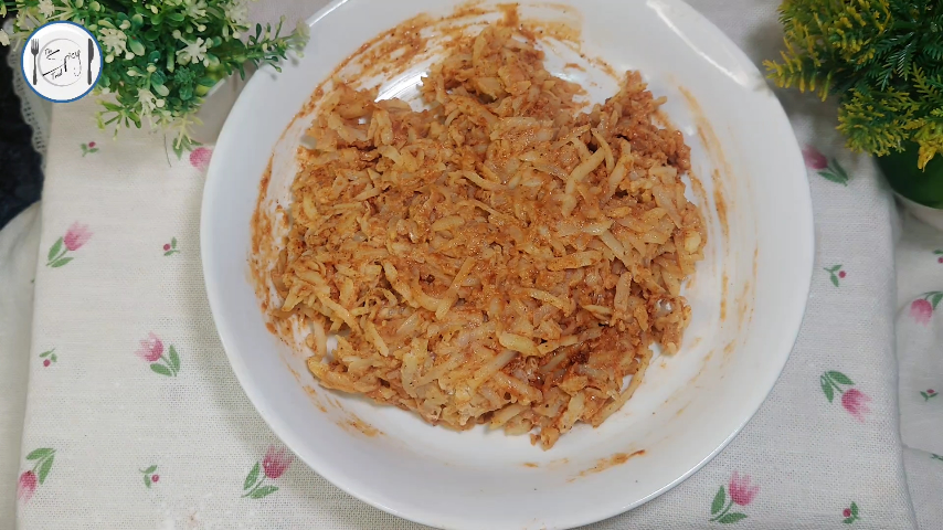 4th step of Hash Brown Recipe By The Spicy Trail