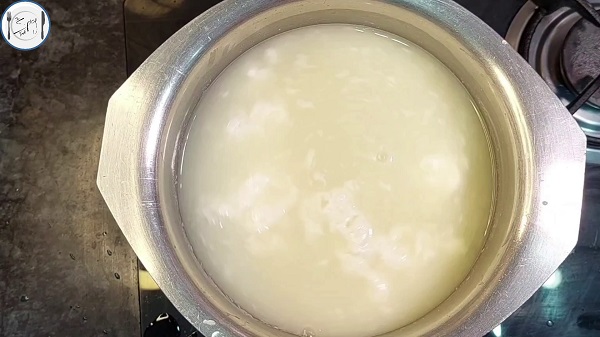 4th step of Mozzarella Cheese Recipe