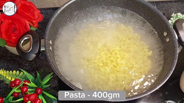 6th step of Teriyaki Chicken Pasta