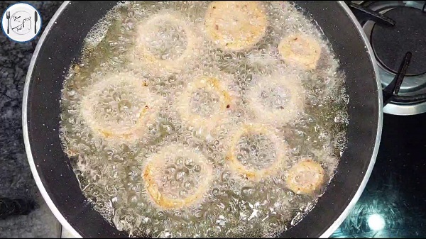 7th step of Onion Rings Recipe By The Spicy Trail