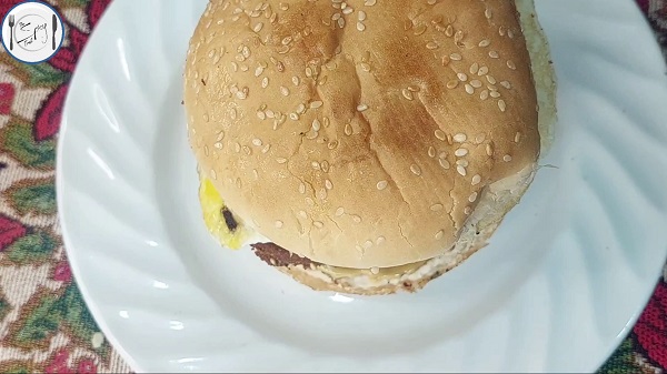 8th step of assembling the Beef Mozzarella Cheese Burger