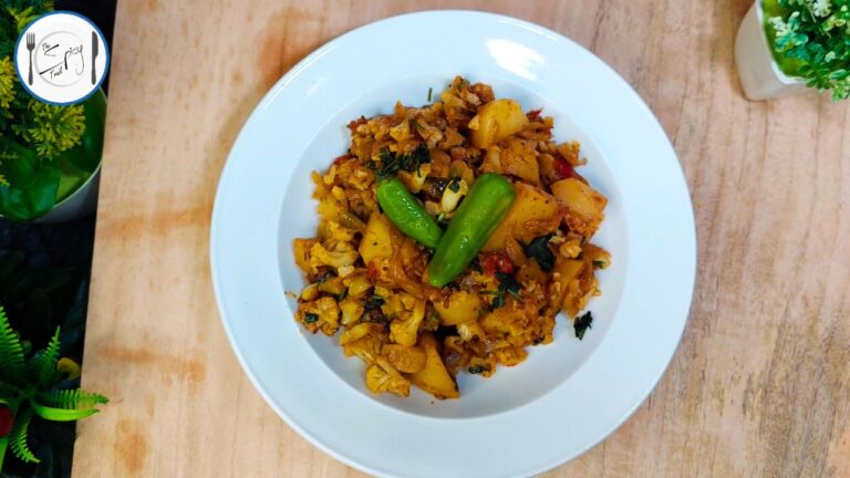 Aloo Gobhi Recipe By The Spicy Trail | Easy Aloo Gobi Sabji