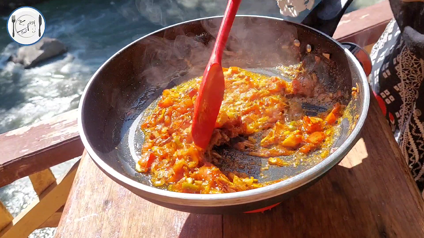 3rd step of Aloo Anday Breakfast Recipe By The Spicy Trail Cooked at Dowarian, Kashmir Outdoor Cooking Travel Diaries 1.0