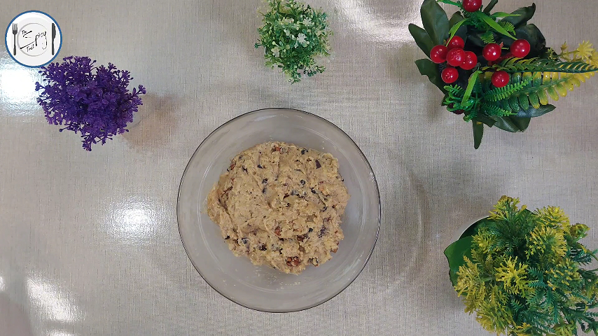 4th step of Chocolate Chip Walnut Cookies Recipe By The Spicy Trail