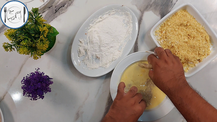 5th step of Chicken Fried Steak Recipe By The Spicy Trail With Creamy Mushroom Sauce