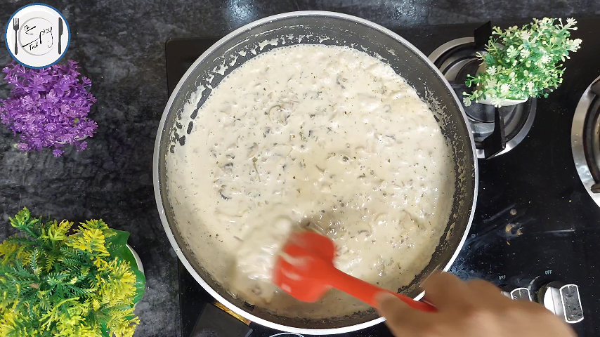 5th step of Creamy Mushroom Sauce Recipe By The Spicy Trail Easy Garlic Mushroom Sauce