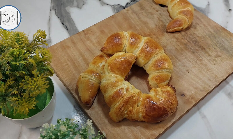 Easy Croissant Recipe By The Spicy Trail | Homemade Butter Croissant