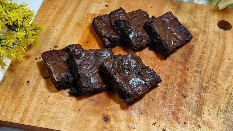 Chewy Fudge Brownie Recipe By The Spicy Trail | Simple Flaky Brownie Recipe