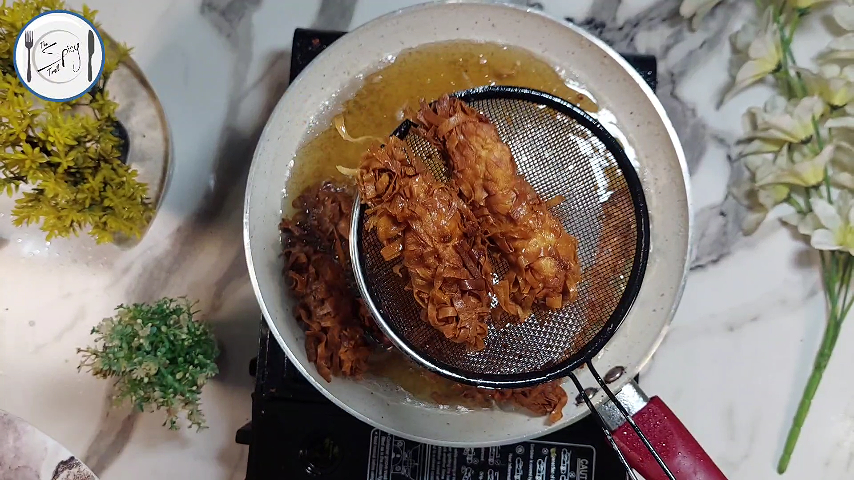 4th step of Crispy Thread Chicken Recipe By The Spicy Trail Ramadan Recipes Series Iftar Recipes