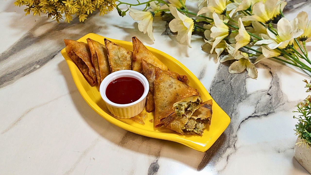 Featured image of Chicken Malai Boti Samosa Recipe By The Spicy Trail Ramadan Recipes Series Iftar Recipes